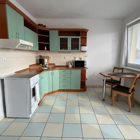 1 With Balcony, Dolezalova Street Appartement *